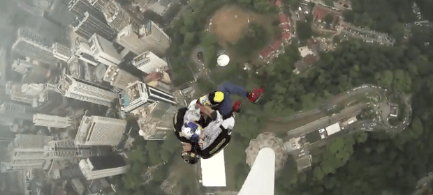 This ‘Best Of The Web 2013′ video from the wonderfully wacky world of YouTube is absolutely brilliant JOE.ie